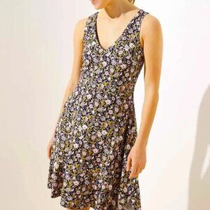 Loft floral v neck sleeveless jersey flared summer dress 4 petite 4P
